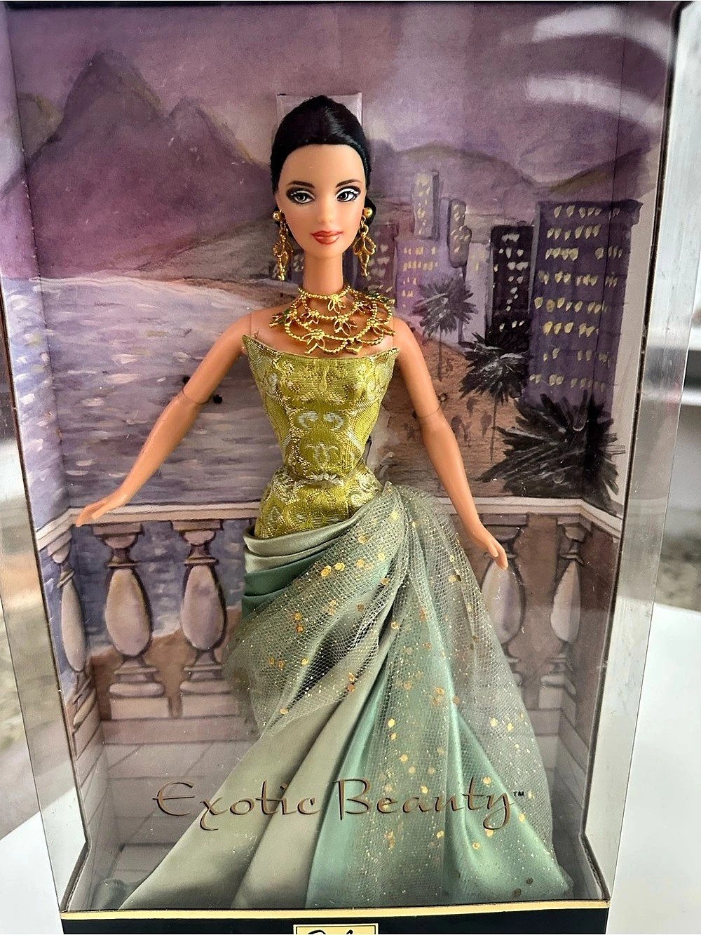 Barbie Exotic Beauty 2002 Collectible Doll NRFB (Style Set Collection)